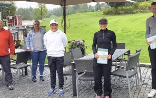 Die Brutto-Sieger der Vereinsmeisterschaften des GLC Schmidmühlen, die am Wochenende ausgetragen wurden (v. l. n. r.): Harald Pirzer, Bianca Renner, Gianfranco Käfer, Celina Rosner und Europameister Matthias Schmid.
