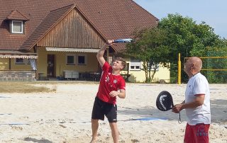 Die Bayerischen Beachtennis-Meisterschaften gingen am ersten August-Wochenende beim TuS Schnaittenbach über die Bühne.
