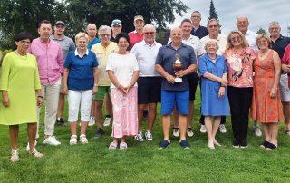 GLC-Spielführer Reinhold Scharl (r.) ehrte die Sieger des Städtevergleichs-Kampfes 2024.